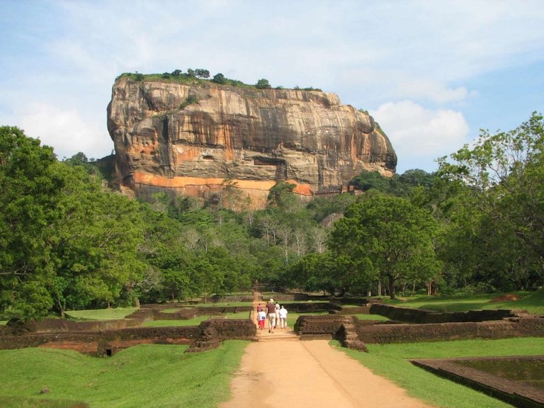 Sigiriya-.jpg
