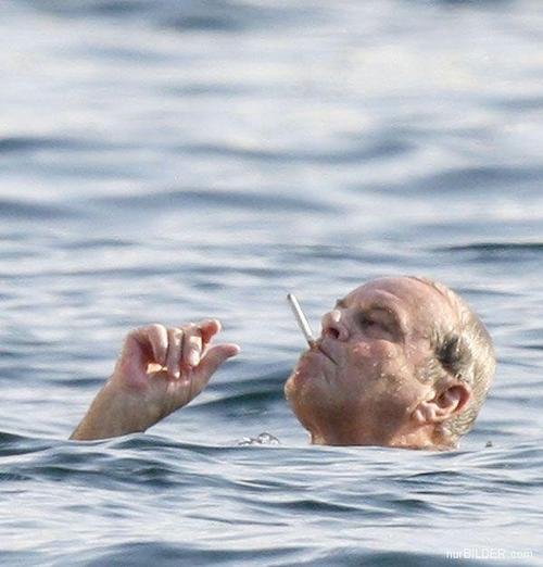 Jack-Nicholson-Doesnt-Understand-What-Happens-When-You-Swim_500x500.jpg