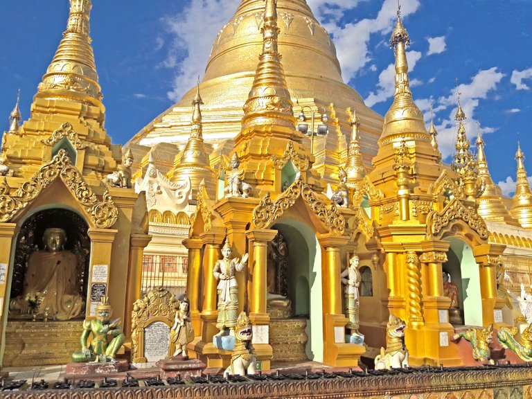 Swedagon Pagoda.jpg