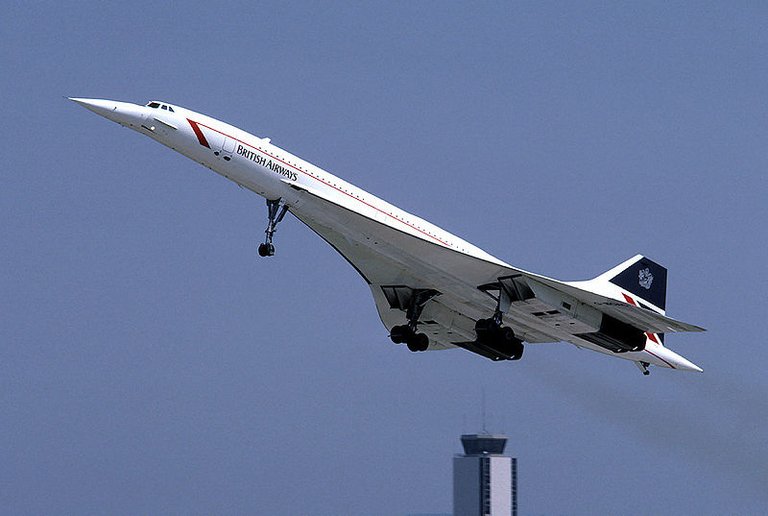 800px-British_Airways_Concorde_G-BOAC_03.jpg