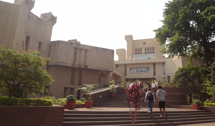 6.Nehru-Science-Centre.jpg