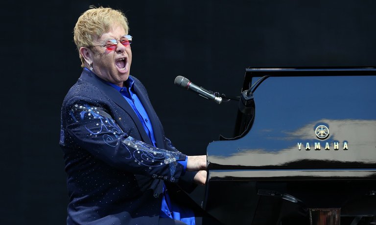 sir  elton.jpg