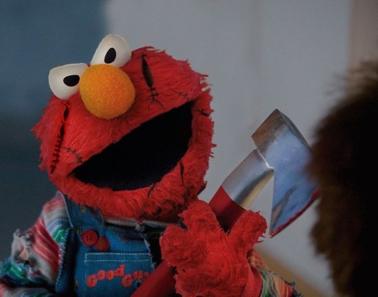 Killer-Elmo-with-an-Axe--37766.jpg