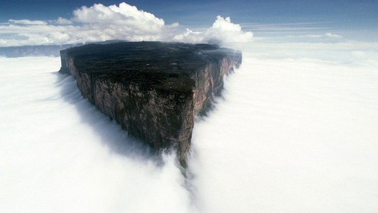 182841-landscape-Mount_Roraima-mist-Venezuela.jpg