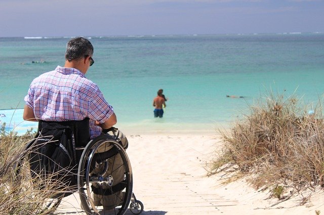 wheelchair-999622_640.jpg