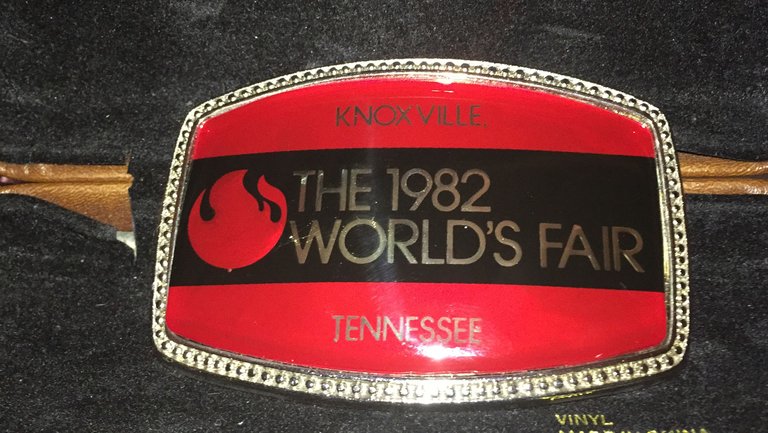 1982WorldsFair-RED-front.JPG