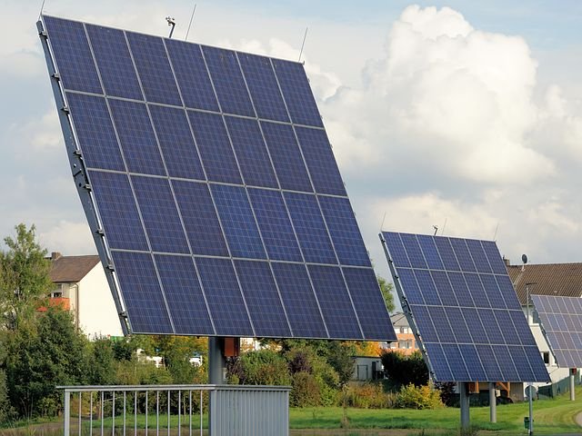 photovoltaic-2803889__480.jpg