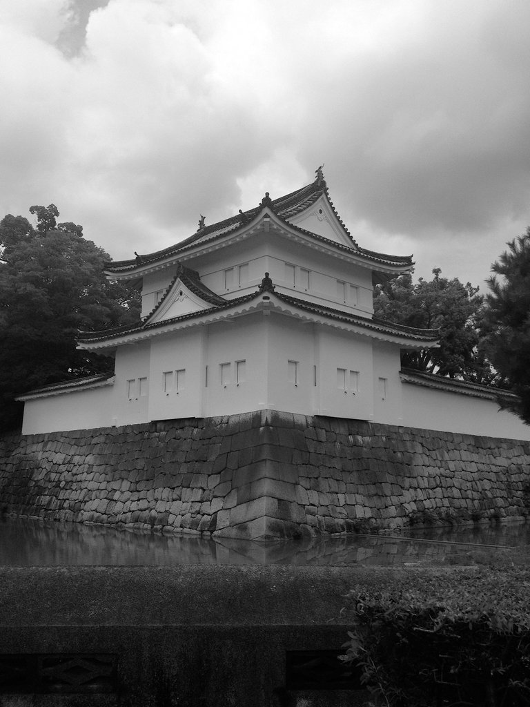 Japan B&W 3.jpg