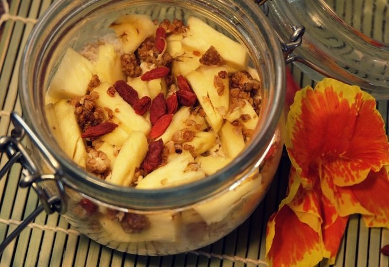 Hawaiian-style-Overnight-Oats.JPG