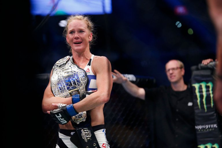 147_Ronda_Rousey_vs_Holly_Holm.0.0.jpg