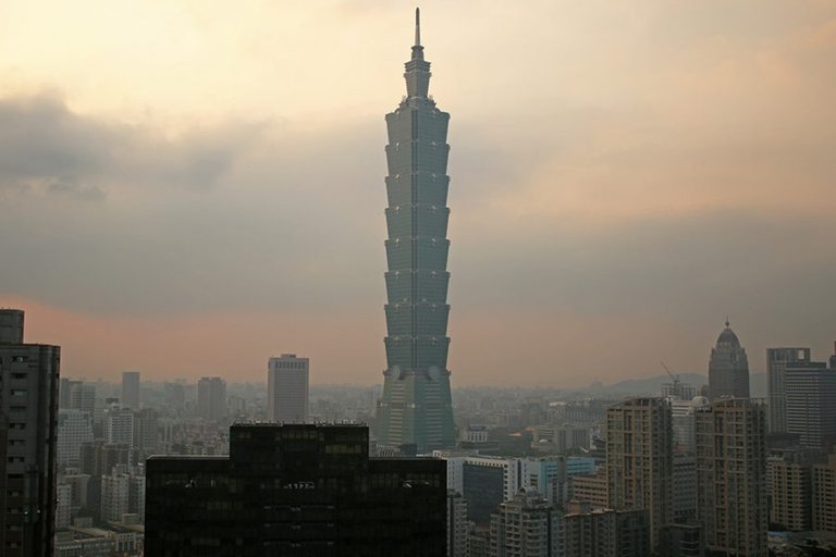 Taipei-101-From-Elephant-Hill-900x600.jpg