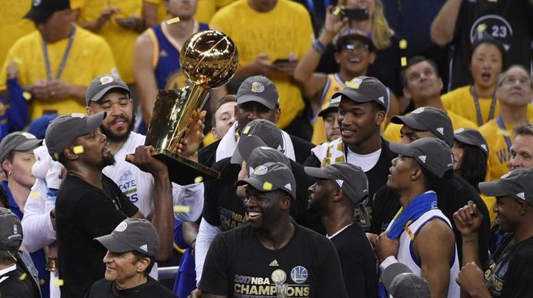 nba-finals-cleveland-cavaliers-warriors-golden-state_81c984aa-4ff2-11e7-88ef-5a5d74cf2589.jpg