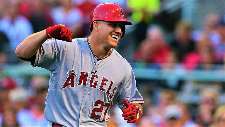 mike-trout-071415-getty-ftrjpg_1qlg5hi51de1t1i3rgysxrcdrq.jpg