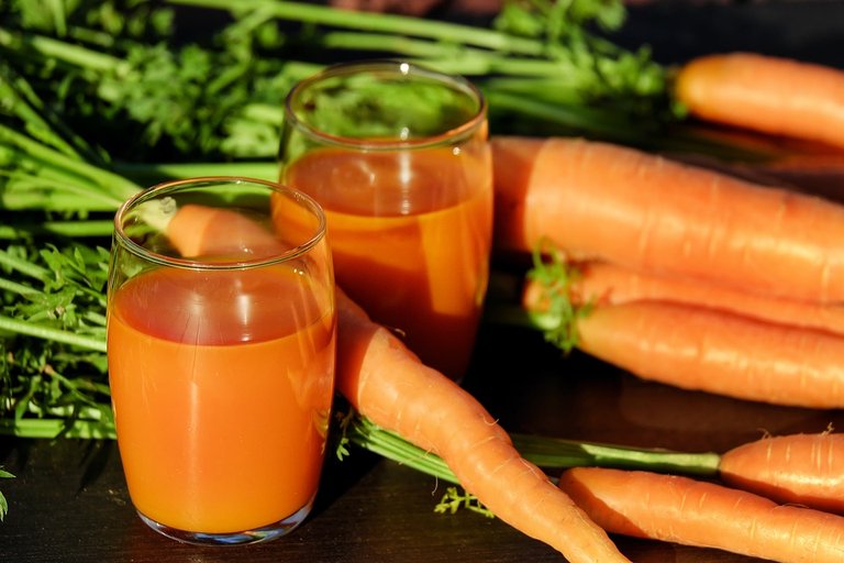 carrot-juice-1623157_960_720 fuentes 4.jpg