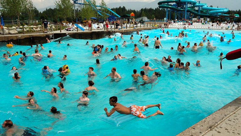 pool-party-800x452.jpg