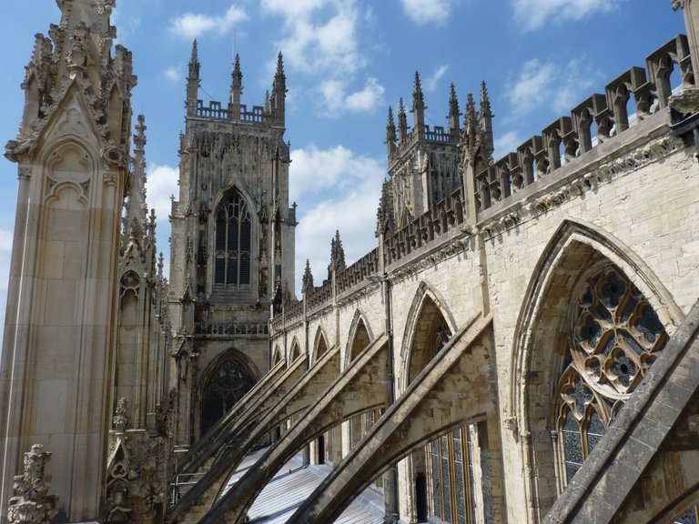 The_cathedral_in_York.jpg