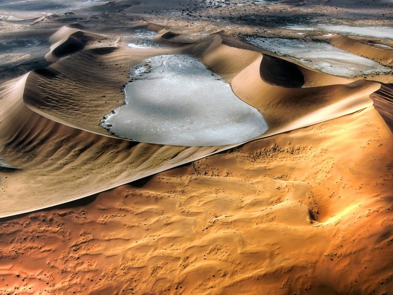 namib-desert-aerial-GettyImages-499900745.jpg