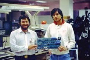 Steve-and-wozniak-Apple-300x200.jpg