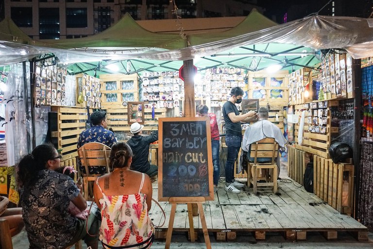 5.Barber, Bangkok, Thailand..jpg