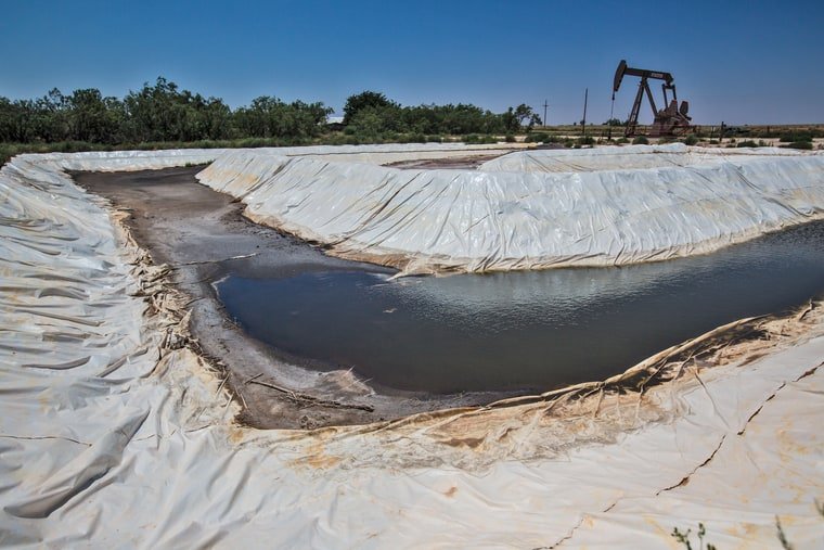 fracking-texas-permian-basin--23-6e6c2682-df91-475e-bd98-2997a7b89468.jpg