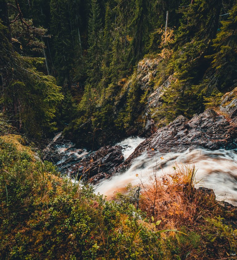 waterfall dalarna2.jpg