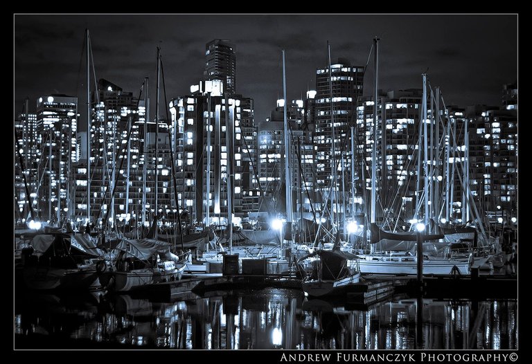 Coal Harbour Night time lights S.jpg