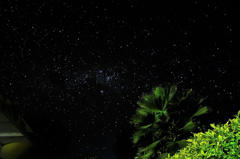 The_starry_night_in_the_inland_Tanzania.jpg