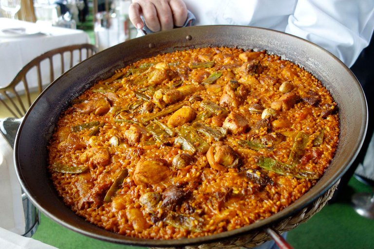 Paella-Valenciana-1.jpg