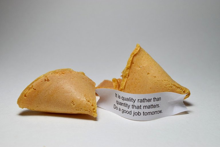 fortune-cookie-1192836_960_720.jpg