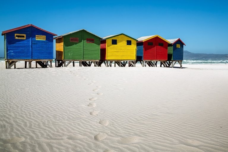 muizenberg-2305734_1280.jpg