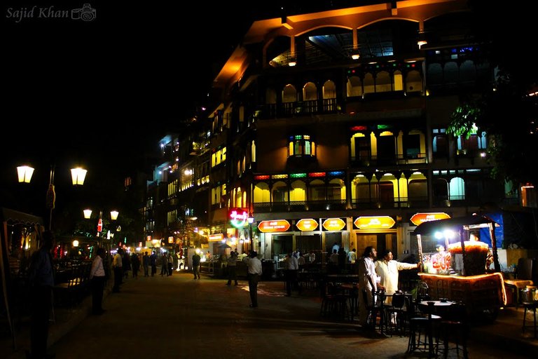 Lahore-Food-Street-1.jpg