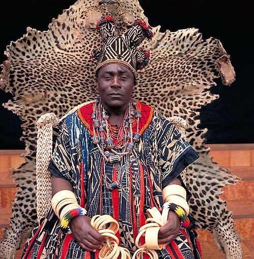 Daniel_Laine_African_Kings_book_king7_HAPI-IV_King-of-Bana-Cameroun.JPG