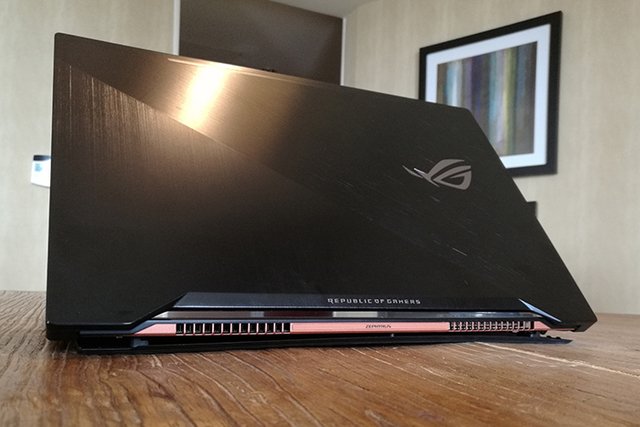 asus-rog-zephyrus-vents-back_slideshow_main.jpg