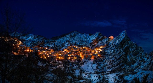 castelmezzano-1979546_640.jpg