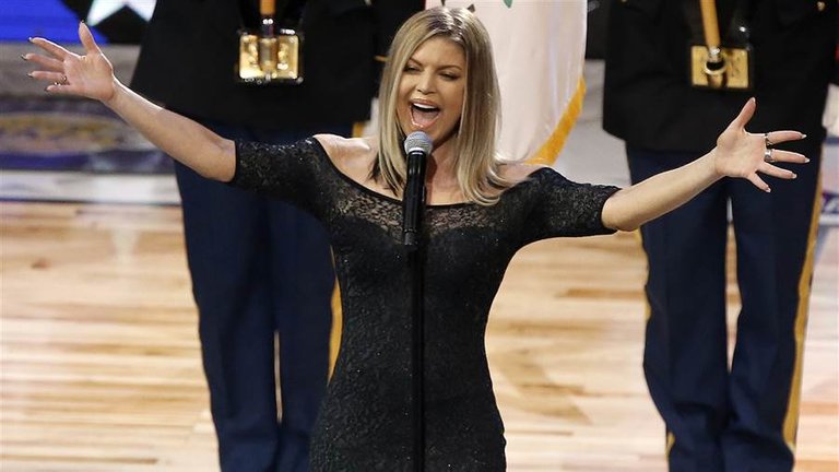 fergie-national-anthem-today-tease-180219_1c3c9333848361da07bb57d9c25e4569.today-inline-vid-featured-desktop.jpg