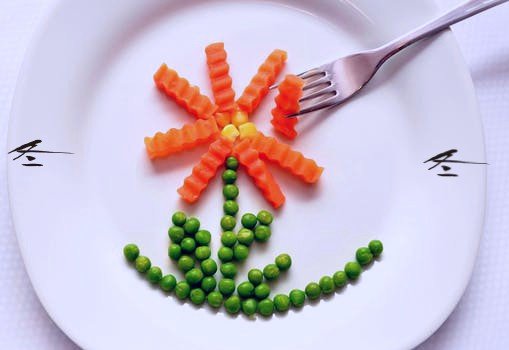 eat-carrots-peas-healthy-45218.jpeg