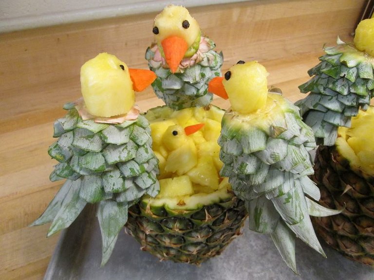 spring-themed-fruit-sculptures-1.jpg