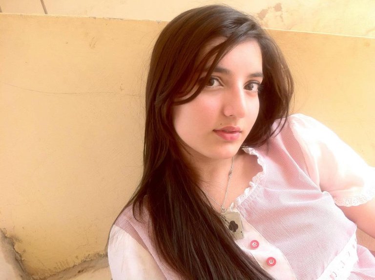 Beautiful-Pakistani-Girls-Pictures.jpg