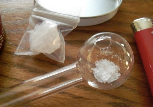 crystal-meth-pipe.png