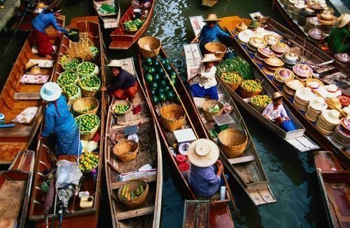 201606floating-market.jpg