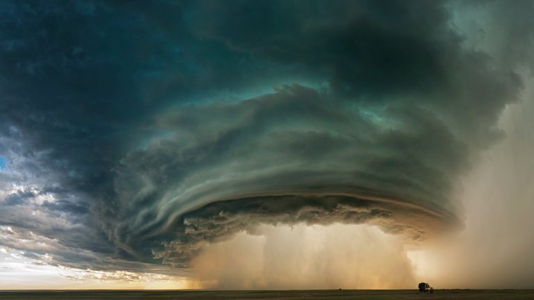 01-deluge-falls-during-thunderstorm-montana.jpg