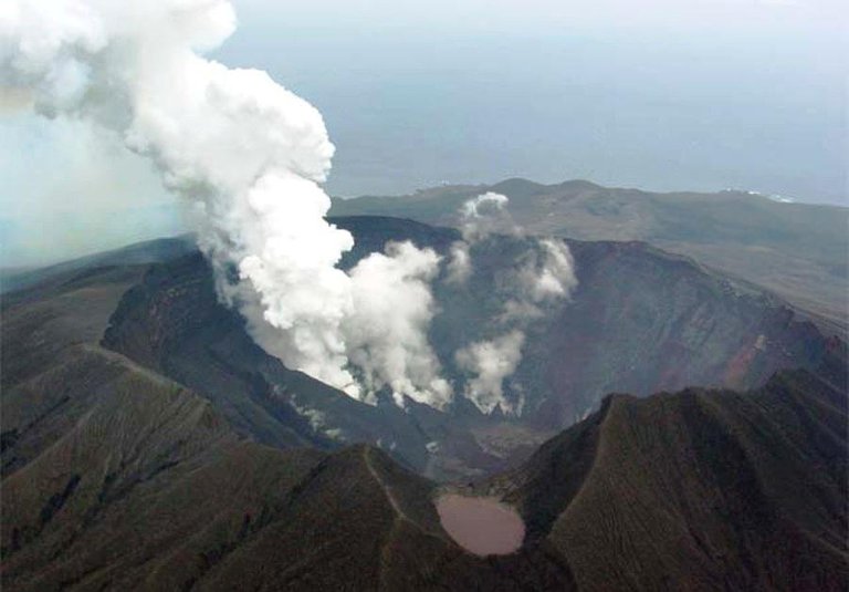 Mount Oyama Volcano.jpg