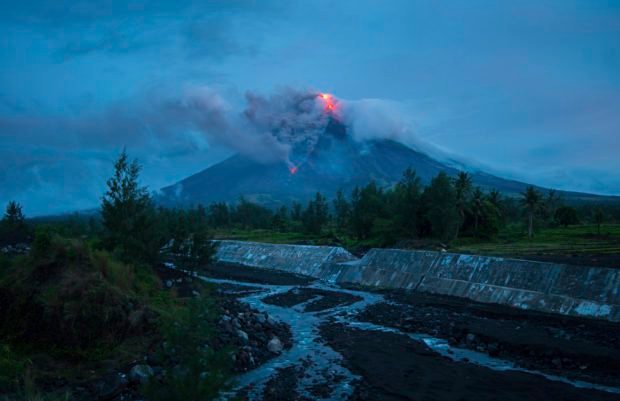 mayon-volcano1-620x401.jpg