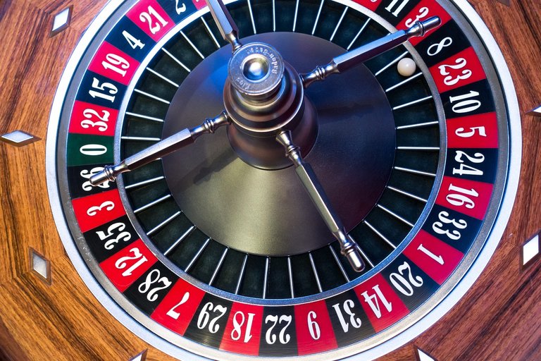 roulette-1003120_1280.jpg