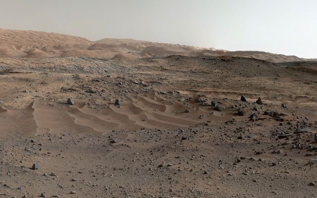 Mars-Curiosity-Rover-Alluring-Martian-Geology-PIA19803-fi.jpg