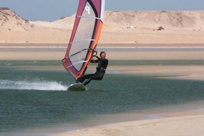 Dakhla-Sued-Windsurf-Revier_410x273-ID2100413-97146ce32b250a9d580195d6f66ea961.jpg