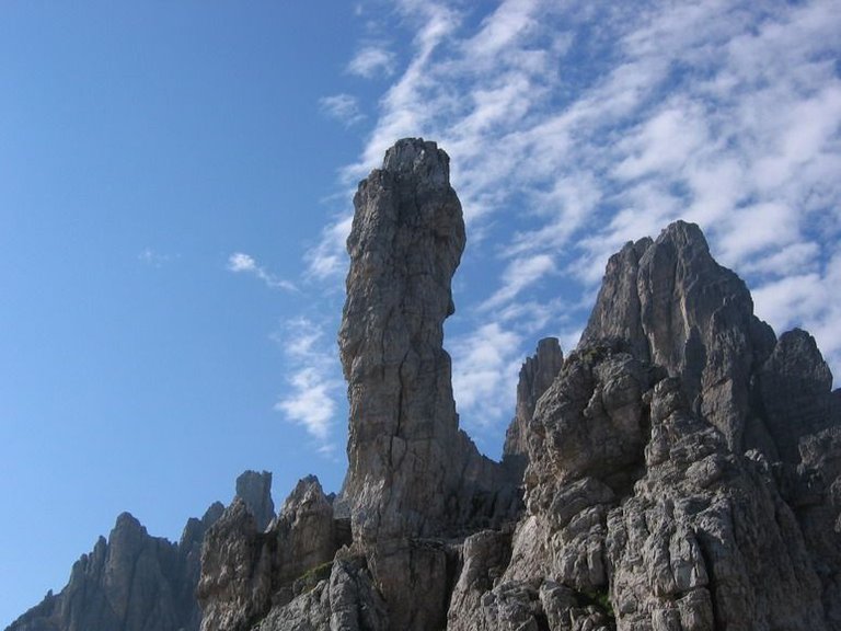 Sextner Dolomiten 08 201a Frankfurter Wuerstel Paternkofel.jpg