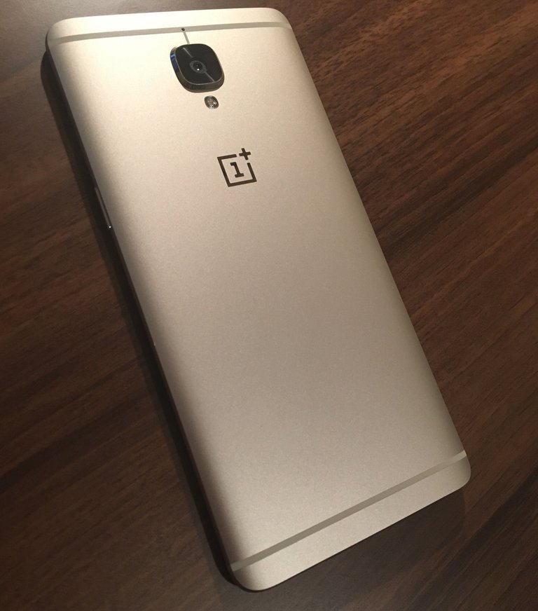 OnePlus_3_tył.jpg