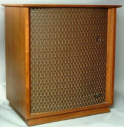 speaker cabinet.jpg