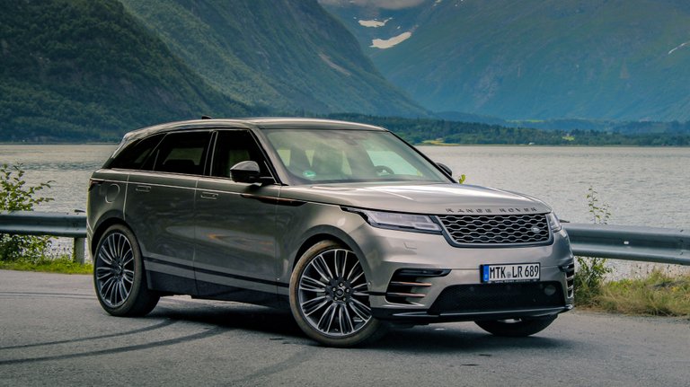 Range Rover Velar.jpg